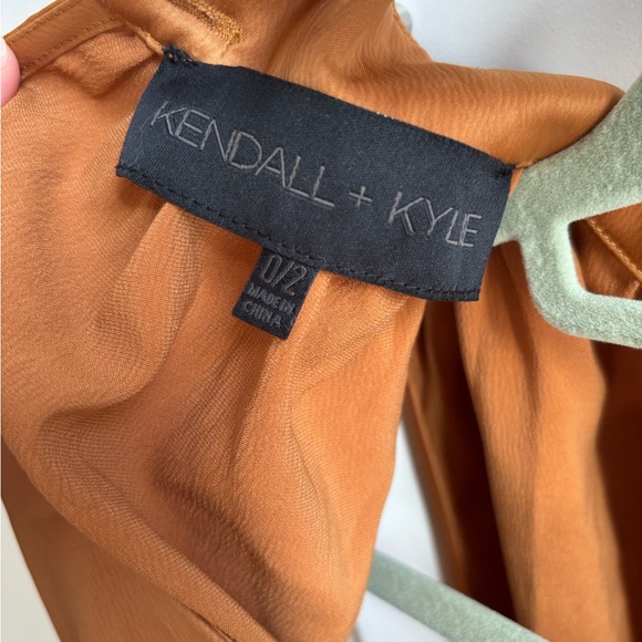 Kendall & Kylie Dress - Picture 3 of 4